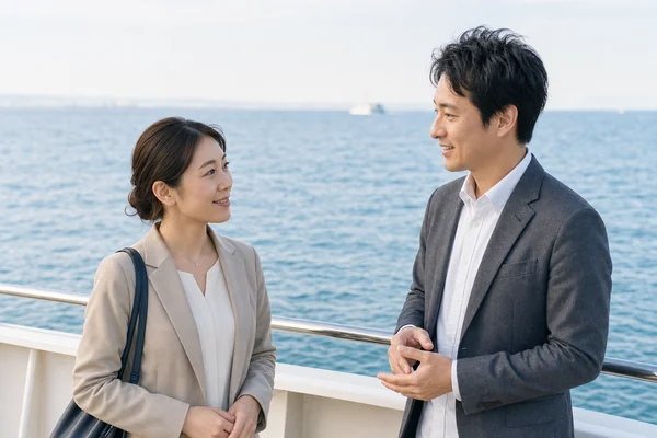 友人として海洋散骨に参列する｜マナー・服装・お渡し・声かけ【東京2026年版】のサムネイル画像